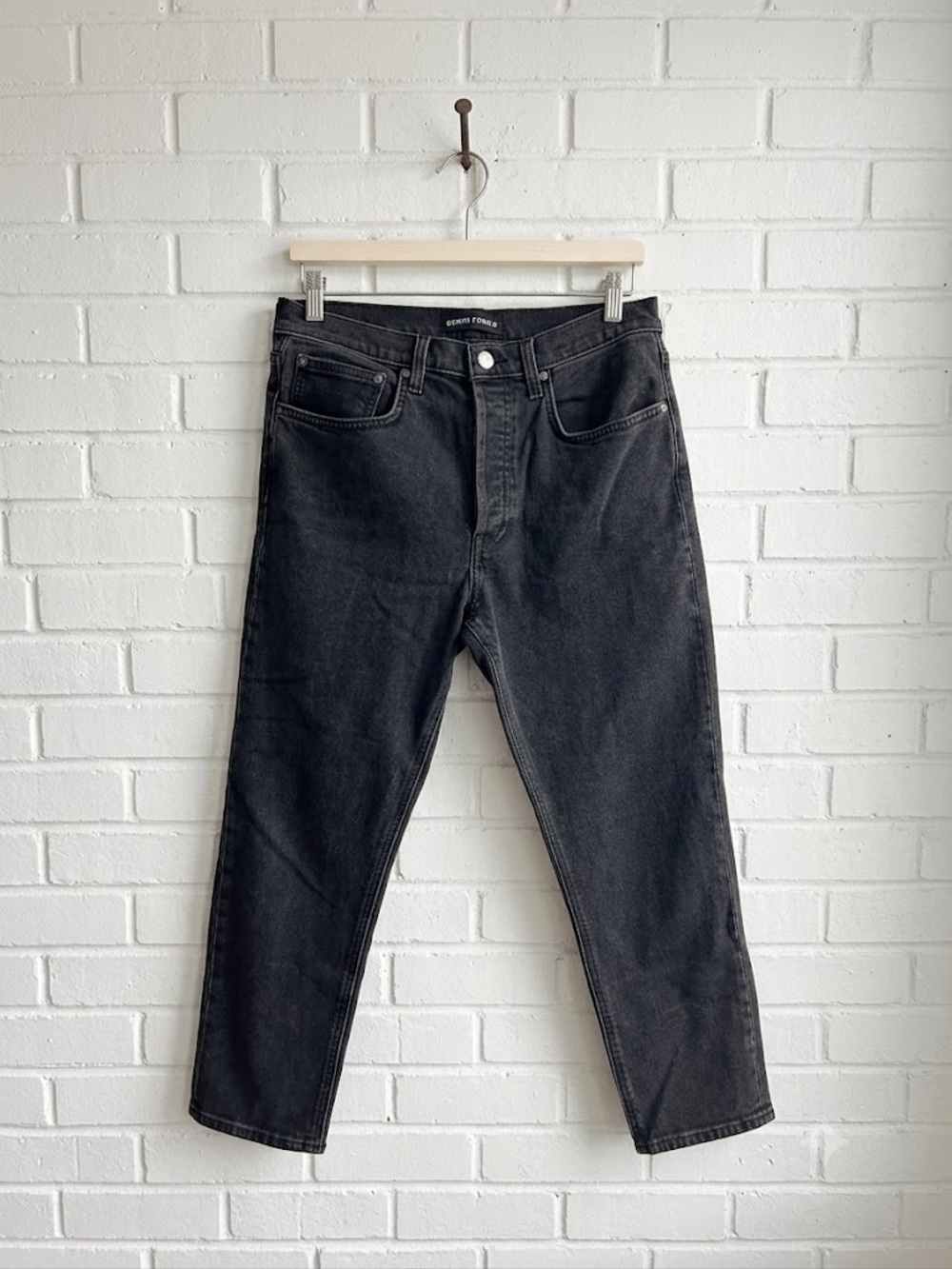 Denim Forum The Yoko High Rise Slim Crop Jeans - Size 30 Washed Black